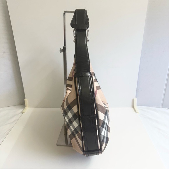 Burberry Black and Cream Checkered Hobo Bag - Picture 4 of 15